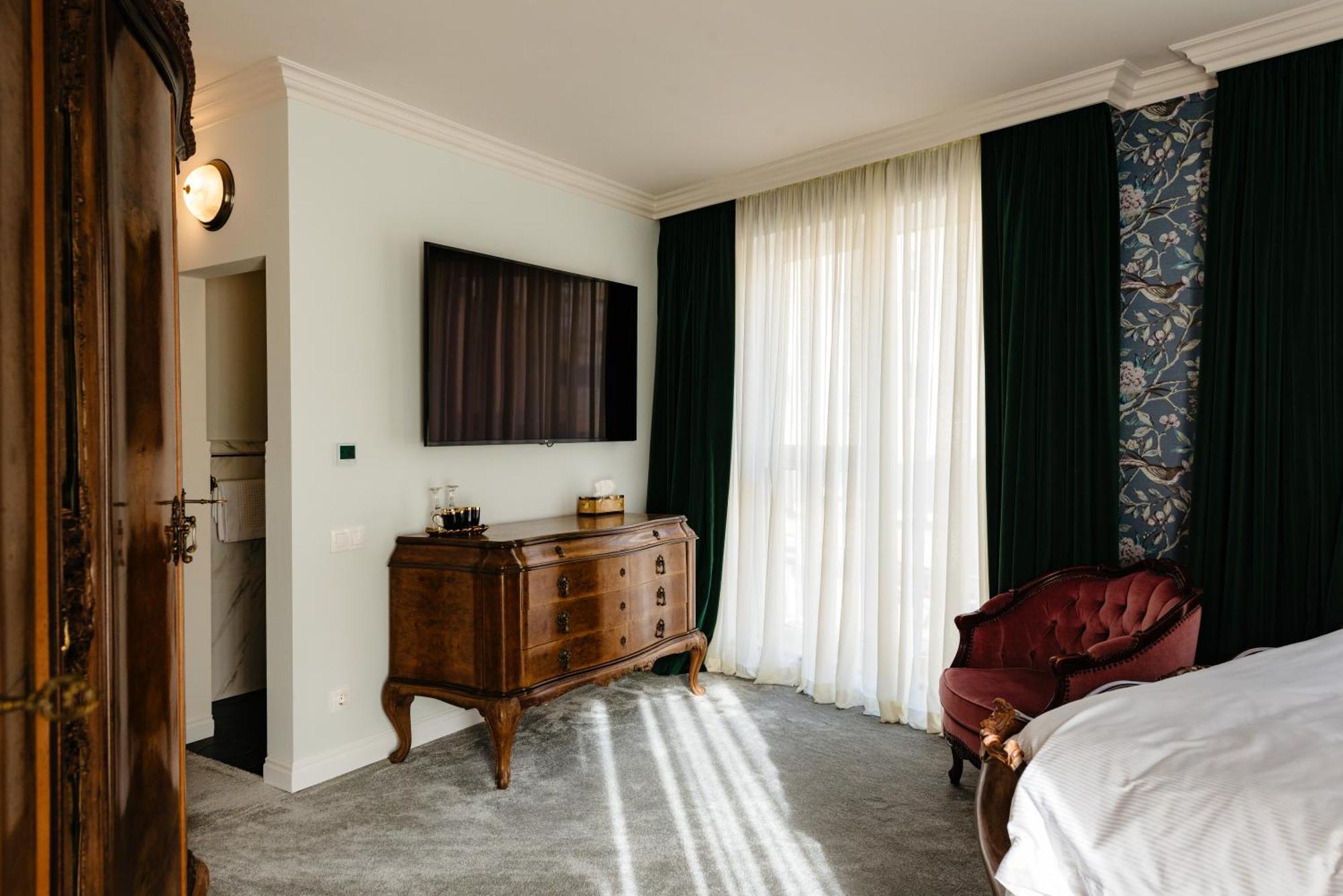 Ateneea Luxury Rooms Kluż-Napoka Zewnętrze zdjęcie